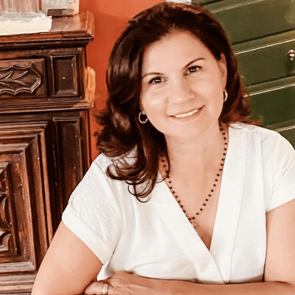 Amy Lamparelli Away to Italy