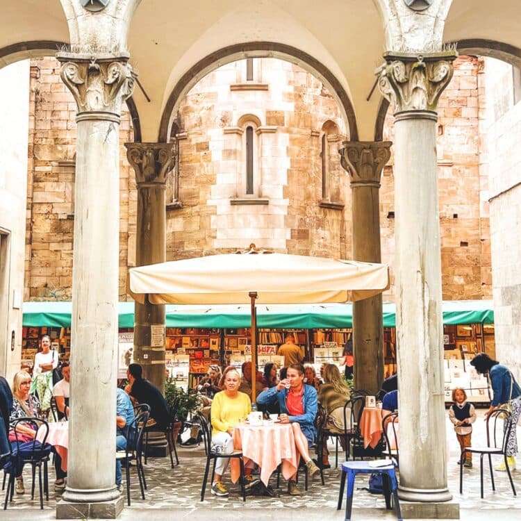 cafe in Lucca Italy