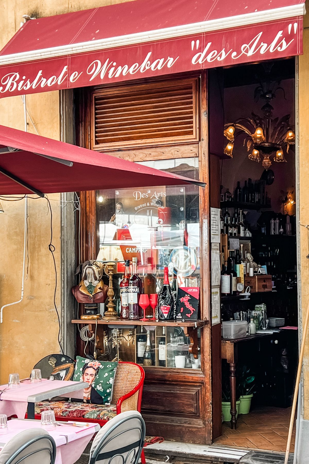 what's a trattoria